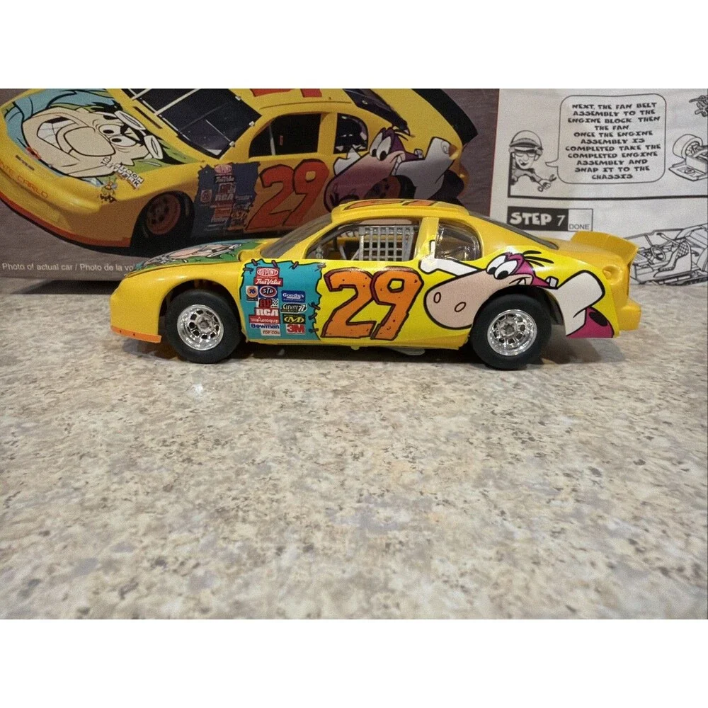 Vintage NASCAR Cartoon Network #29 Monte Carlo Stock Car Revell SnapTite Model